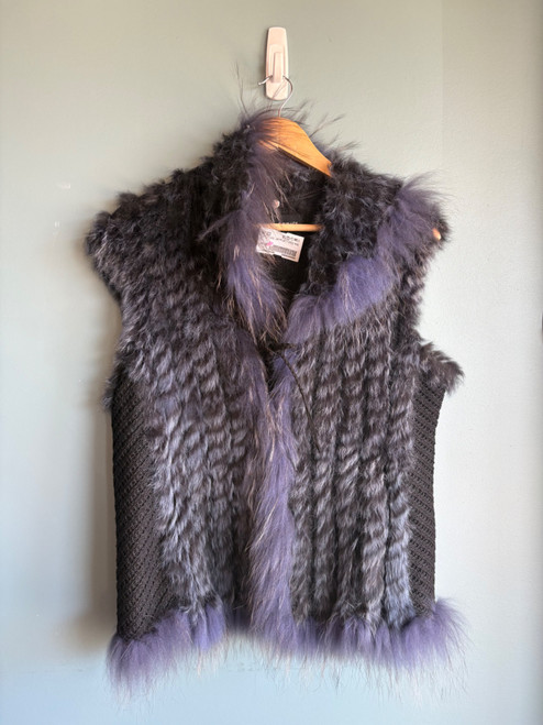 Vist Large View of Product Image Which is Used Unbranded Lightweight Vest L-12/14