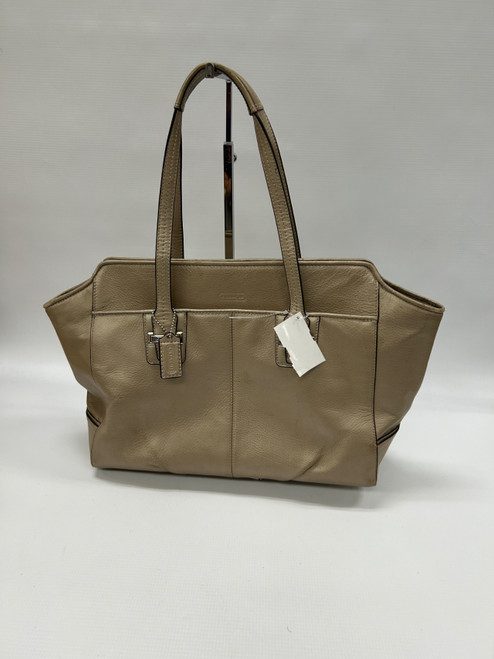 Vist Large View of Product Image Which is Used Coach Large Leather Handbag