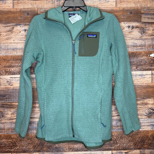 Vist Large View of Product Image Which is Used Patagonia Short Light Jacket M-8/10