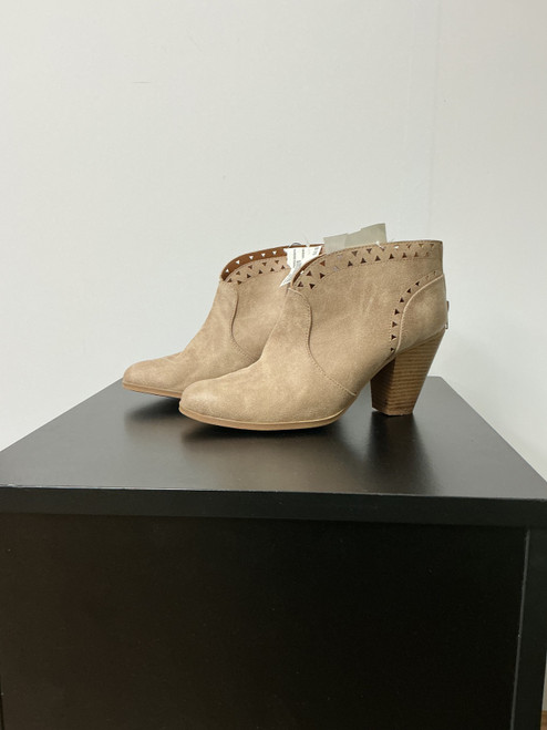 Vist Large View of Product Image Which is Used Qupid Ankle Boots 10
