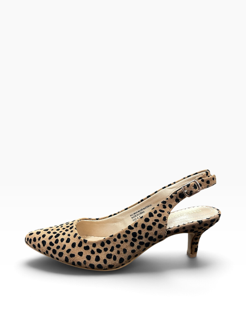 Vist Large View of Product Image Which is Used Isaac Mizrahi New York Low Heels 6.5