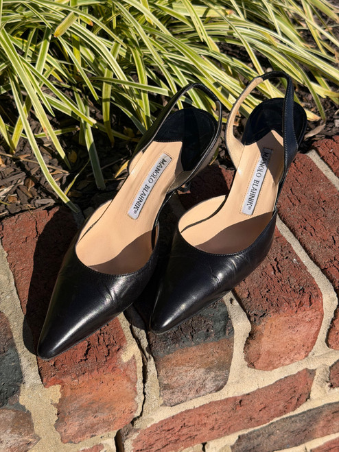 Vist Large View of Product Image Which is Used Manolo Low Heels 5.5