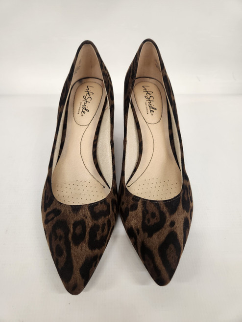 Vist Large View of Product Image Which is Used Lifestride Low Heels 9.5
