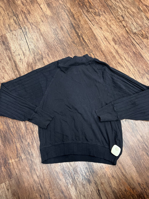 Vist Large View of Product Image Which is Used Fp Beach Long Sleeve T-Shirt S-4/6