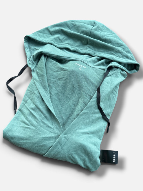 Vist Large View of Product Image Which is Used Torrid Long Sleeve Top 3X-22