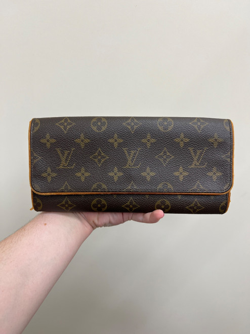 Vist Large View of Product Image Which is Used Louis Vuitton Leather Wallet