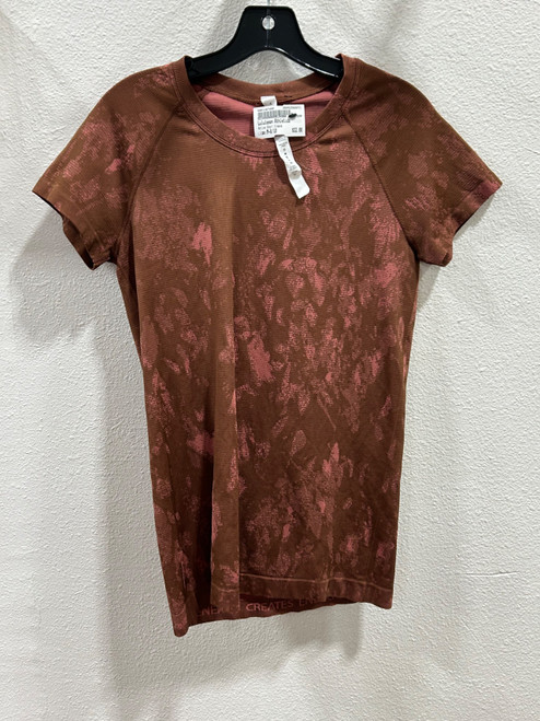 Vist Large View of Product Image Which is Used Lululemon Athletica Active Short Sleeve M-8/10