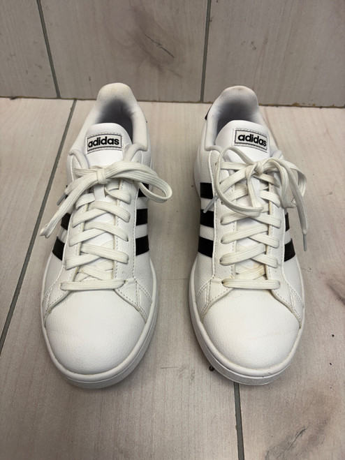 Vist Large View of Product Image Which is Used Adidas Casual Shoes 9.5