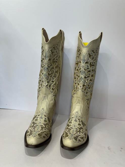 Vist Large View of Product Image Which is Used  Ankle Boots 11