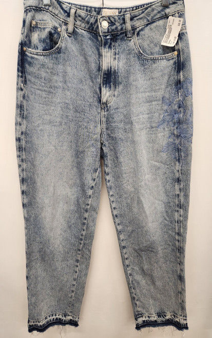 Vist Large View of Product Image Which is Used Guess Denim 8-29
