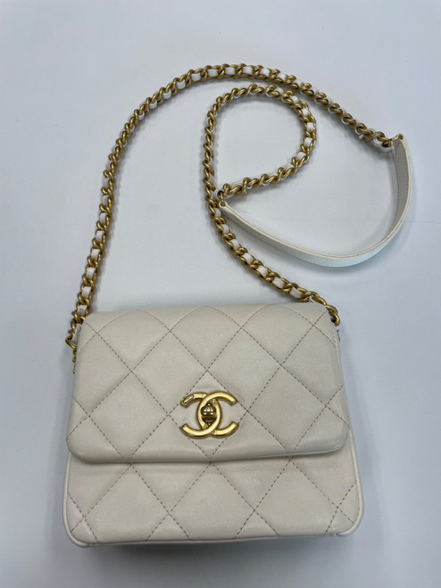 Vist Large View of Product Image Which is 5% Restock Fee
Authenticated by Entrupy