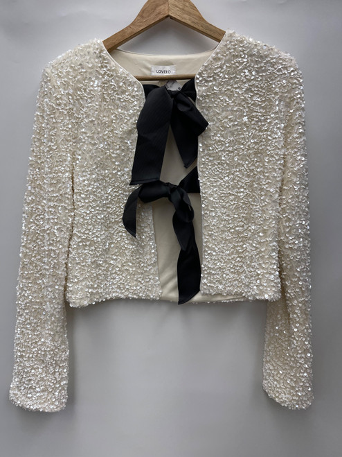 Vist Large View of Product Image Which is Lovelo blazer  M-8/10