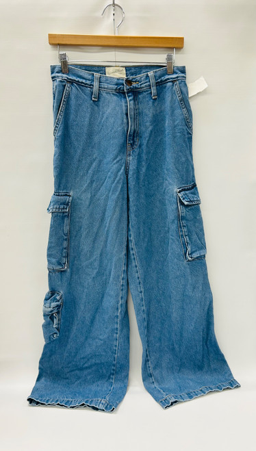 Vist Large View of Product Image Which is Used Universal Threads Denim 4-27