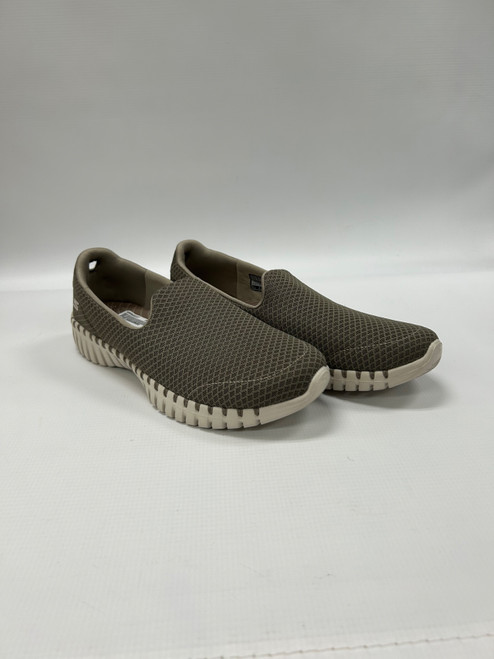 Vist Large View of Product Image Which is Used Skechers Casual Shoes 9.5