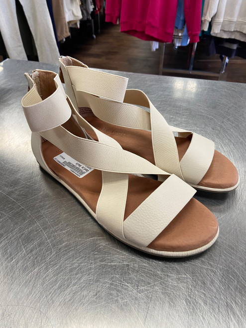 Vist Large View of Product Image Which is Used Gentle Souls Sandals 9.5