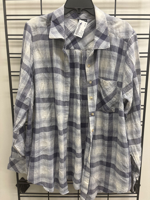 Vist Large View of Product Image Which is Used Torrid Long Sleeve Top 1X-18