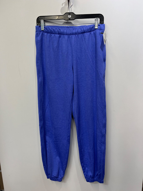 Vist Large View of Product Image Which is Used Vuori Active Pant 4-27