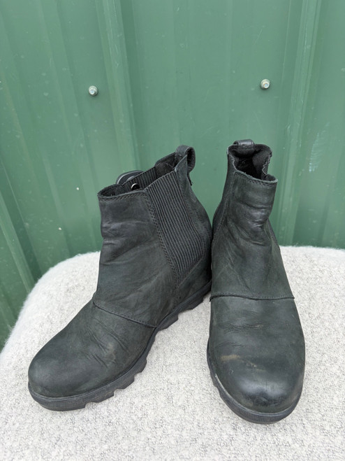 Vist Large View of Product Image Which is Used Sorel Ankle Boots 8