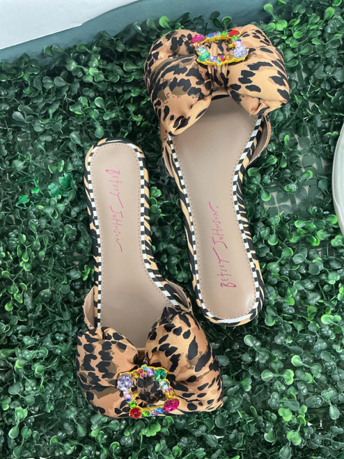 Vist Large View of Product Image Which is Used Betsey Johnson Flats 6.5