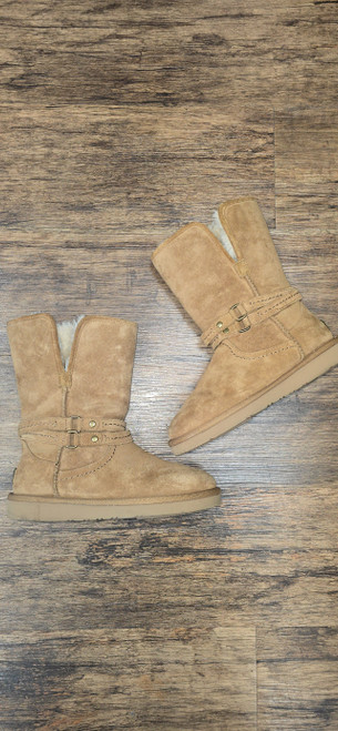 Vist Large View of Product Image Which is Used Ugg Australia Ankle Boots 6