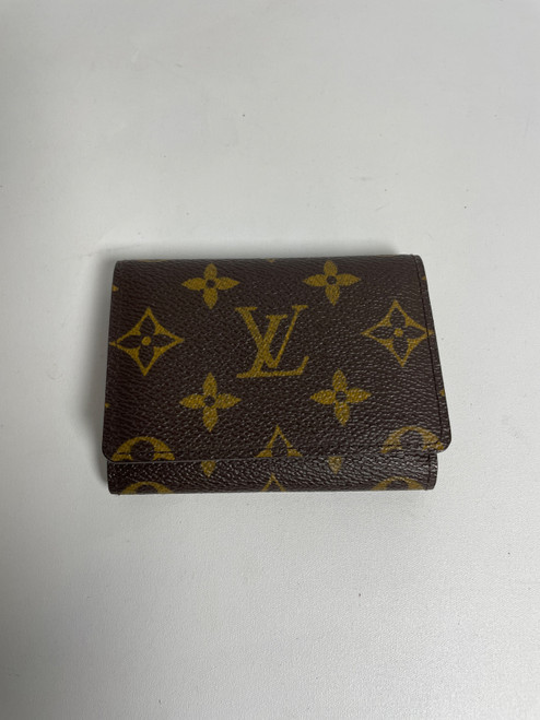Vist Large View of Product Image Which is 5% Restock Fee
Authenticated by Entrupy