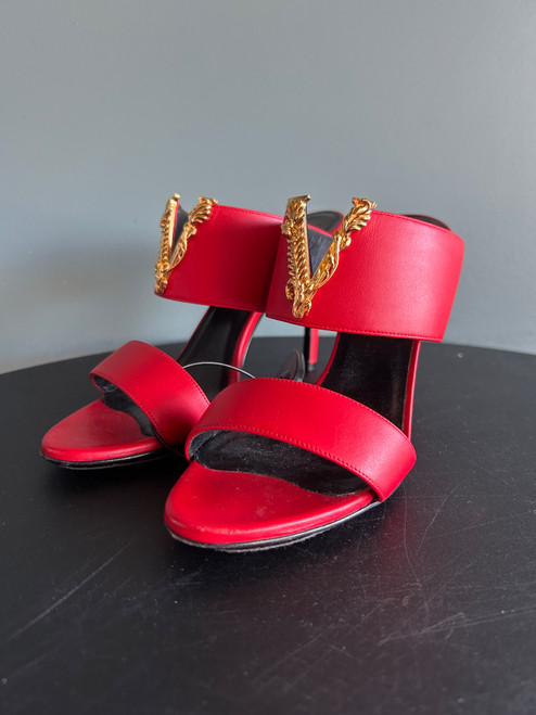 Vist Large View of Product Image Which is Used Versace High Heels 8.5