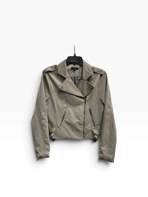 Vist Large View of Product Image Which is Used Fate Short Light Jacket S-4/6