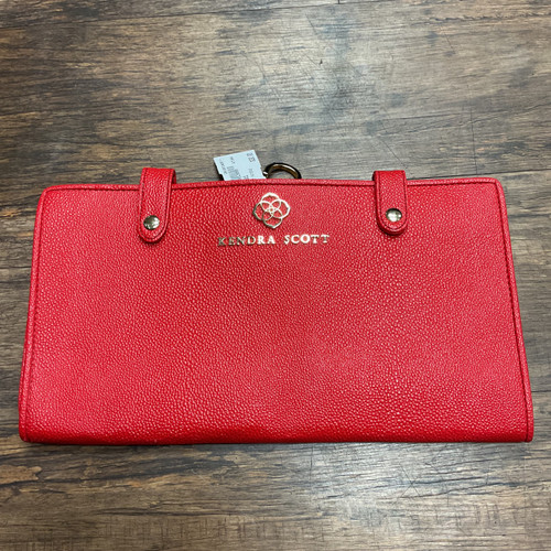Vist Large View of Product Image Which is Used Kendra Scott Jewelry Travel Case