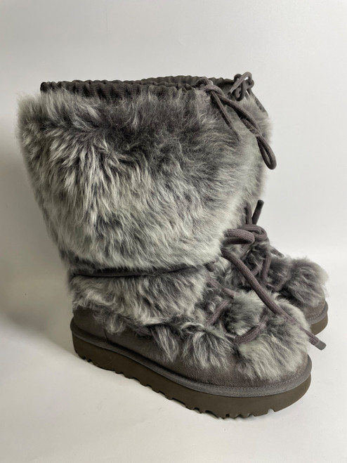Vist Large View of Product Image Which is Used Ugg Boots 10