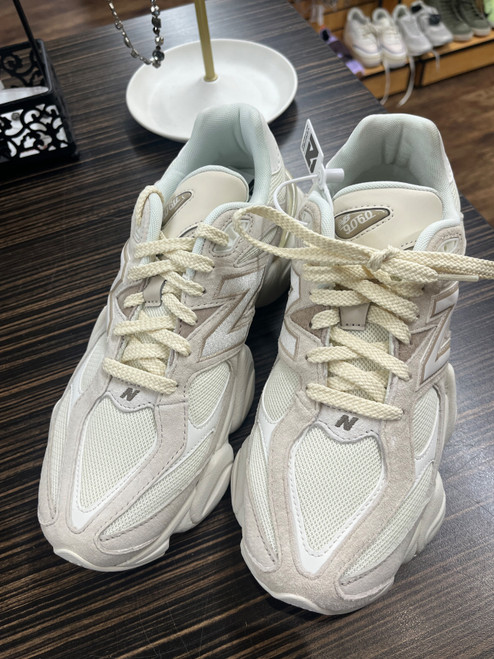 Vist Large View of Product Image Which is Used New Balance Performance Shoes 10.5