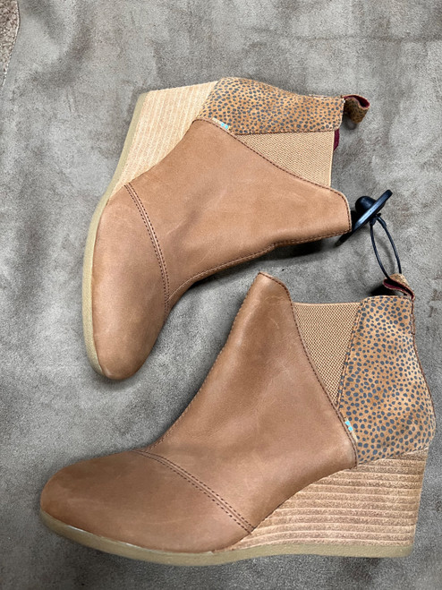 Vist Large View of Product Image Which is Used Toms Ankle Boots 8.5