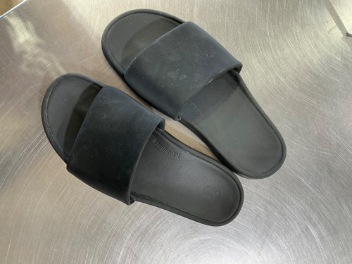 Vist Large View of Product Image Which is Used Unbranded Sandals 8