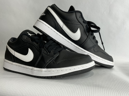 Vist Large View of Product Image Which is Used Nike Casual Shoes 8.5