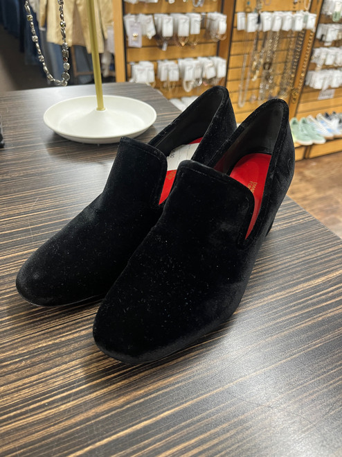 Vist Large View of Product Image Which is Used Diane Von Furstenberg Low Heels 6.5