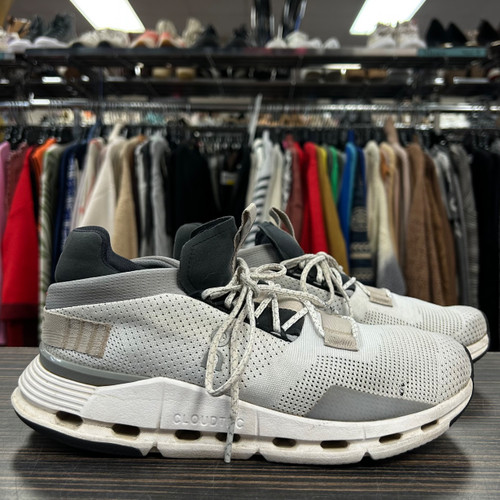 Vist Large View of Product Image Which is Used AS IS On Cloud Performance Shoes 8.5