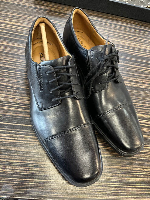 Vist Large View of Product Image Which is Used Clarks Mens Dress Shoes 8.5