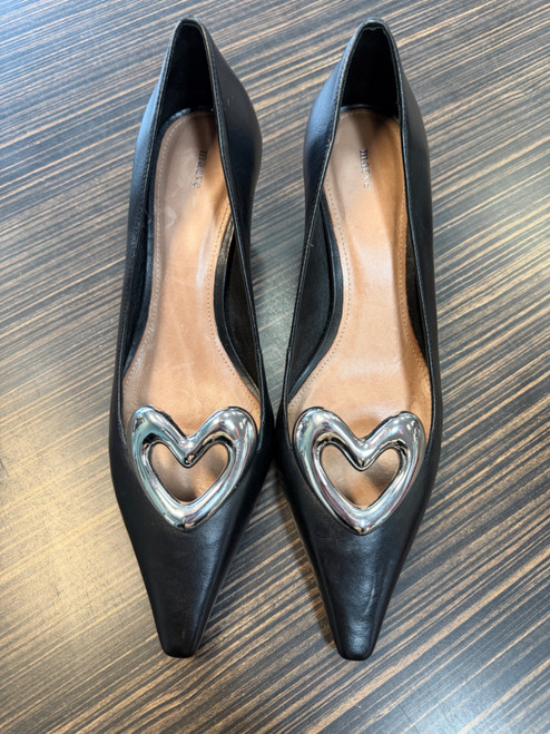 Vist Large View of Product Image Which is Used Maeve Low Heels 9.5
