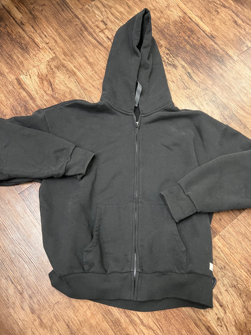 Vist Large View of Product Image Which is Used Vuori Sweatshirt M-8/10