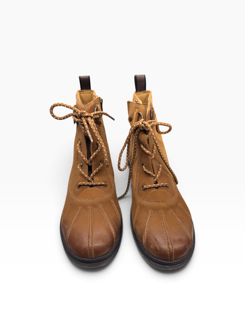 Vist Large View of Product Image Which is Used Ugg Australia Ankle Boots 9