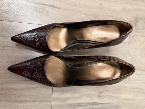 Vist Large View of Product Image Which is Used Nine West Low Heels 7.5
