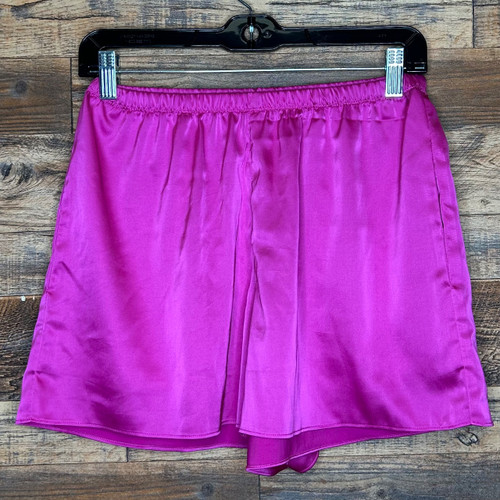 Vist Large View of Product Image Which is Used Daily Drills Shorts 4-27