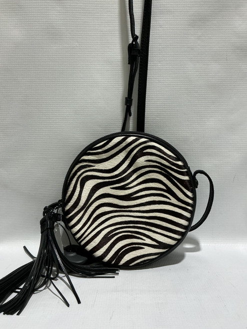 Vist Large View of Product Image Which is Used Patricia Nash Small Leather Handbag