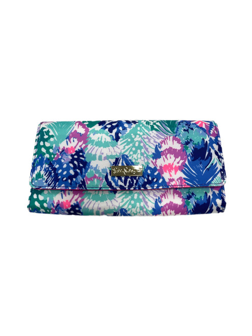 Vist Large View of Product Image Which is Used Lilly Pulitzer Wallet