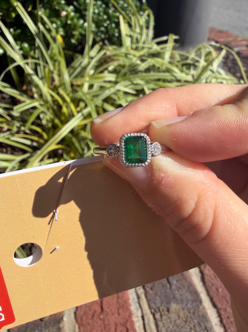 Vist Large View of Product Image Which is Used La Fonn Irish Ring