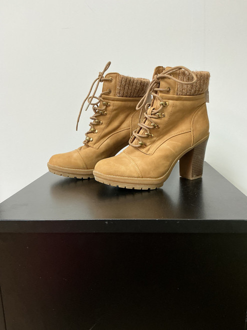 Vist Large View of Product Image Which is Used George Ankle Boots 8