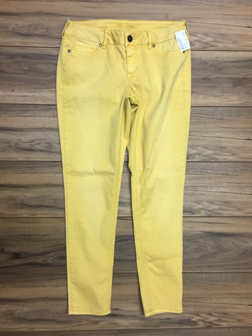 Vist Large View of Product Image Which is Used Maurices Casual Pant M 8-10/28-30