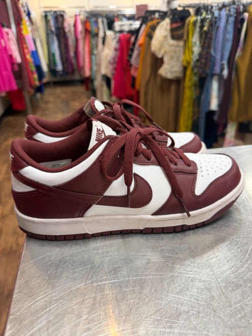 Vist Large View of Product Image Which is Used Nike Casual Shoes 9