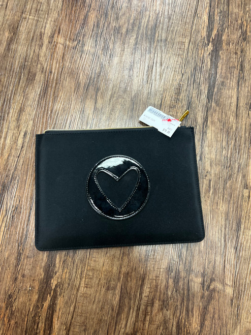 Vist Large View of Product Image Which is Mary Kay Pouch 