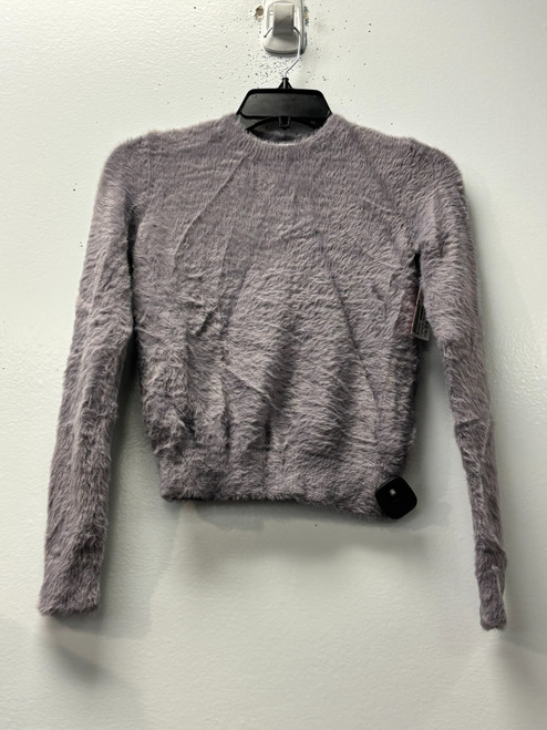Vist Large View of Product Image Which is Used Aritzia Lightweight Sweater XS-0/2