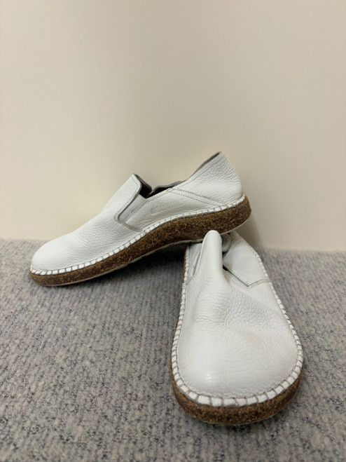 Vist Large View of Product Image Which is Used Birkenstock Clogs 6.5